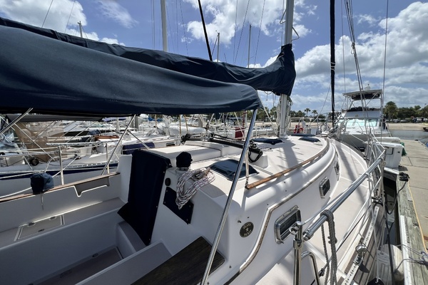 Lazy Susan 31ft Island Packet Yacht For Sale