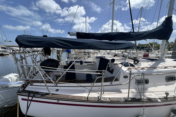 Lazy Susan 31ft Island Packet Yacht For Sale