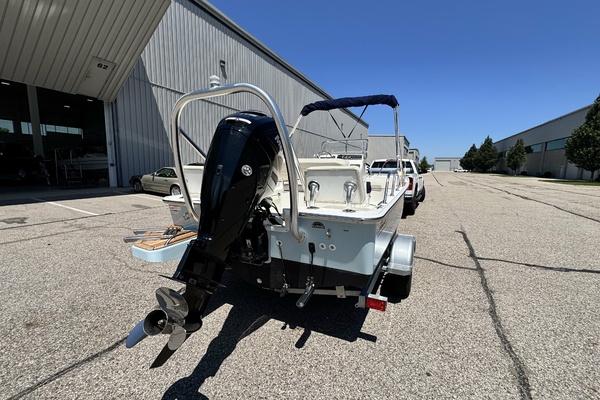 17ft Boston Whaler Yacht For Sale