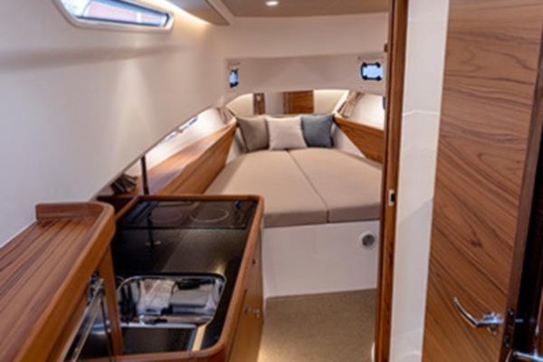 40ft Nimbus Yacht For Sale
