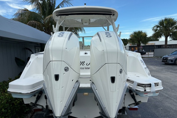 28ft Boston Whaler Yacht For Sale