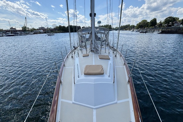47ft Passport Yacht For Sale