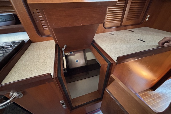47ft Passport Yacht For Sale