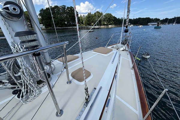 47ft Passport Yacht For Sale