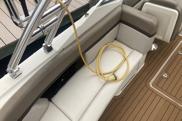 27ft Sea Ray Yacht For Sale