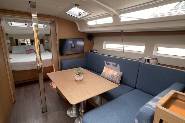 Jeanneau Sun Odyssey 440 Yacht For Sale