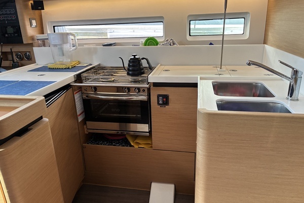 Jeanneau Sun Odyssey 440 Yacht For Sale