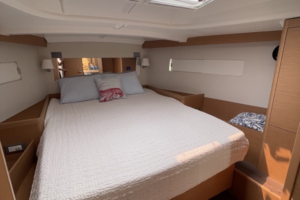 Jeanneau Sun Odyssey 440 Yacht For Sale