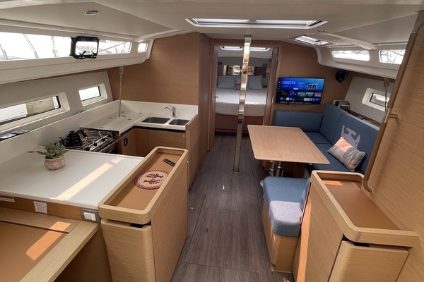 Jeanneau Sun Odyssey 440 Yacht For Sale
