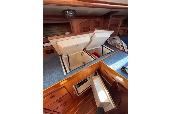 Blue Sky 40ft Sabre Yacht For Sale