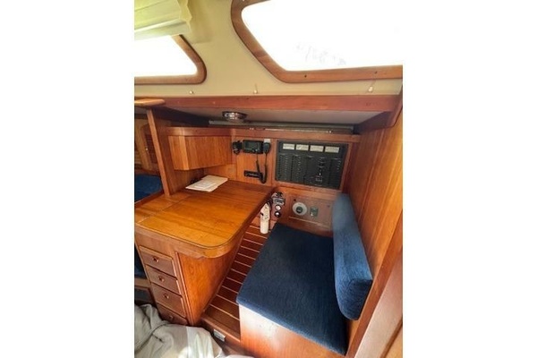 Blue Sky 40ft Sabre Yacht For Sale
