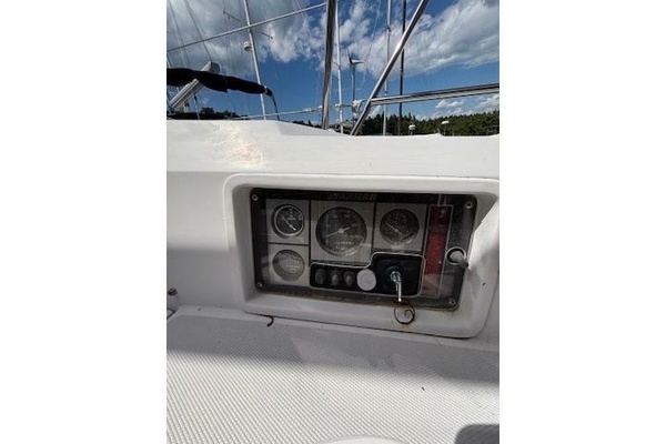 Blue Sky 40ft Sabre Yacht For Sale