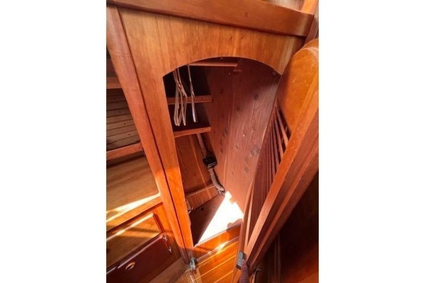 Blue Sky 40ft Sabre Yacht For Sale