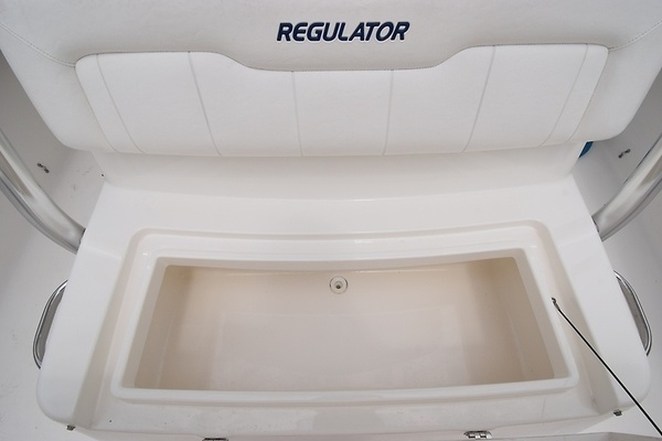 2012 Regulator 28