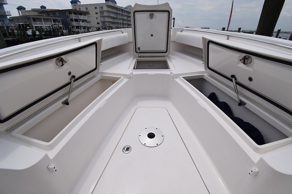 2012 Regulator 28