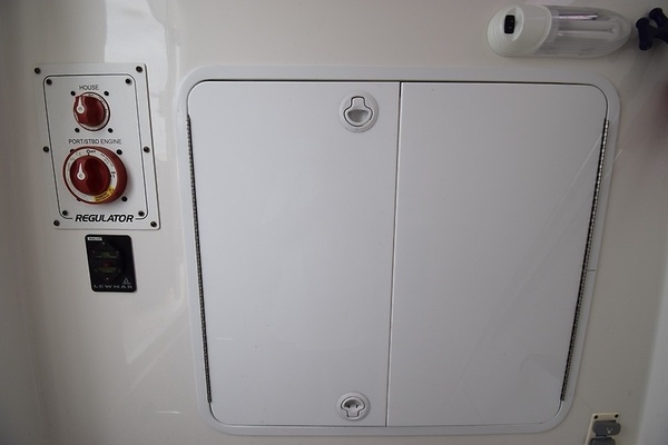 2012 Regulator 28