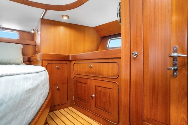 Hylas 54 Yacht For Sale