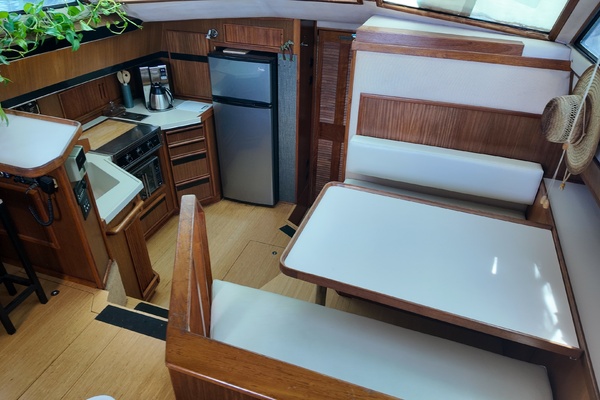 Pura Vida 41ft Sea Ray Yacht For Sale