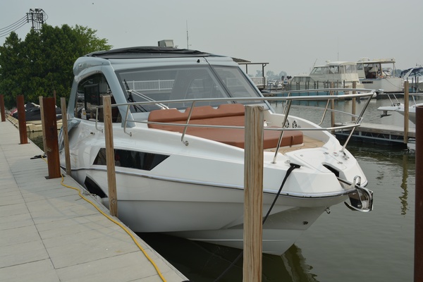 35ft NX Boats Yacht For Sale