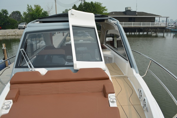 35ft NX Boats Yacht For Sale