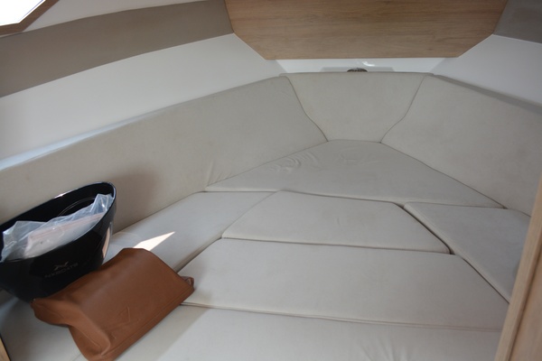 35ft NX Boats Yacht For Sale