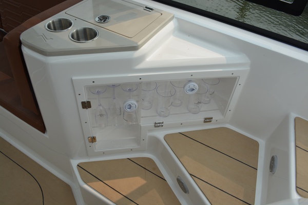 35ft NX Boats Yacht For Sale