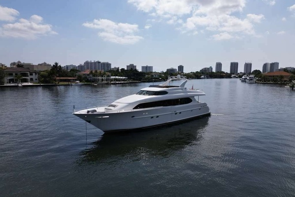 94ft Lazzara Yachts Yacht For Sale