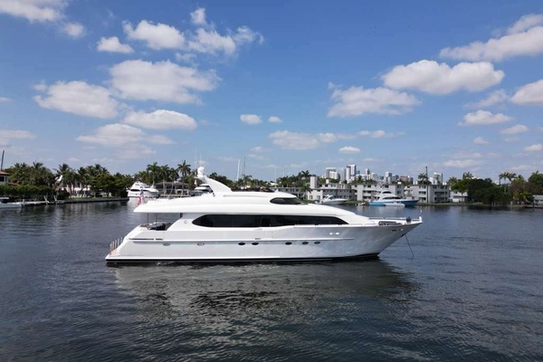 94ft Lazzara Yachts Yacht For Sale