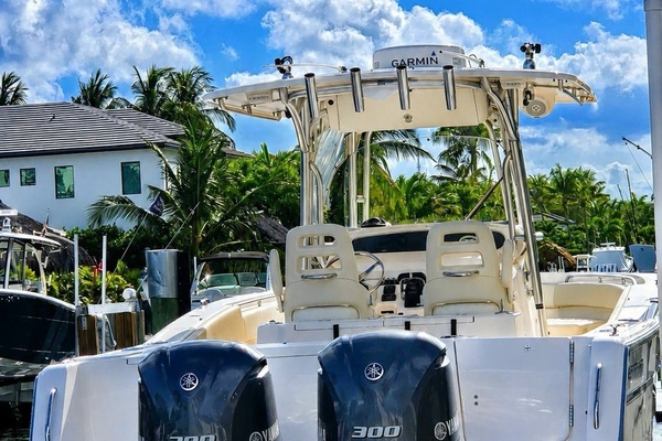 31ft Grady White Yacht For Sale