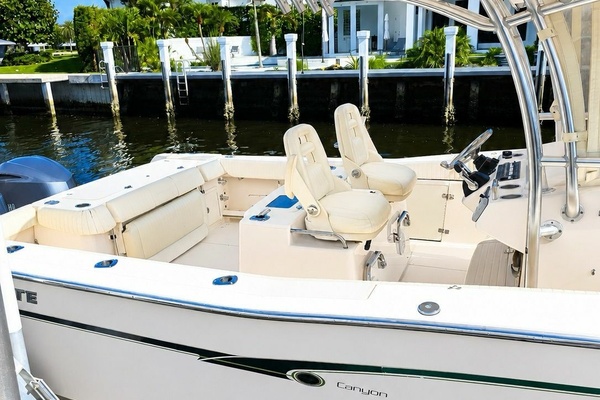 31ft Grady White Yacht For Sale