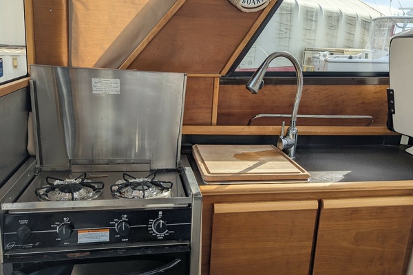 28ft Cutwater Yacht For Sale