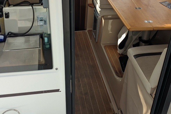 28ft Cutwater Yacht For Sale