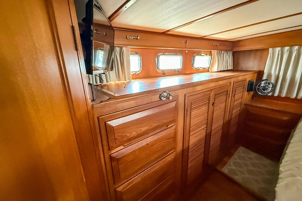2004 DeFever 49