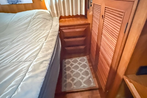 2004 DeFever 49