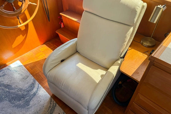 2004 DeFever 49