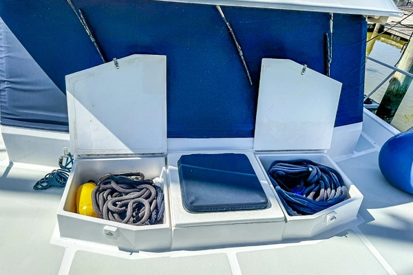2004 DeFever 49