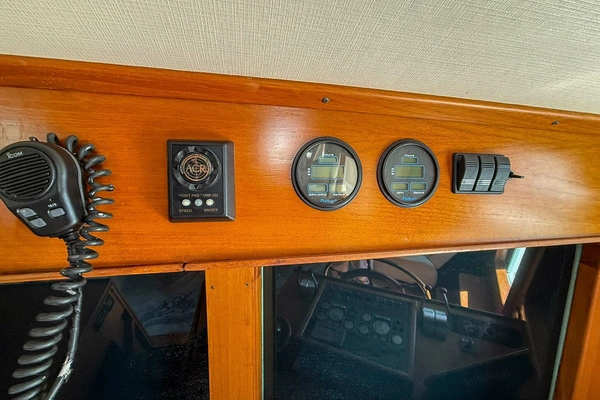 2004 DeFever 49