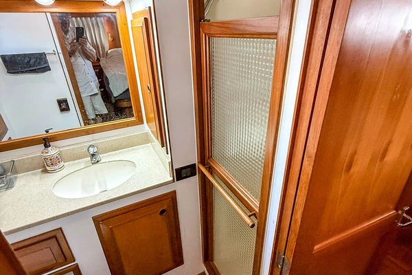 2004 DeFever 49