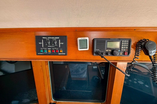 2004 DeFever 49