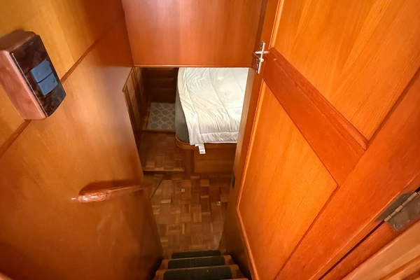 2004 DeFever 49