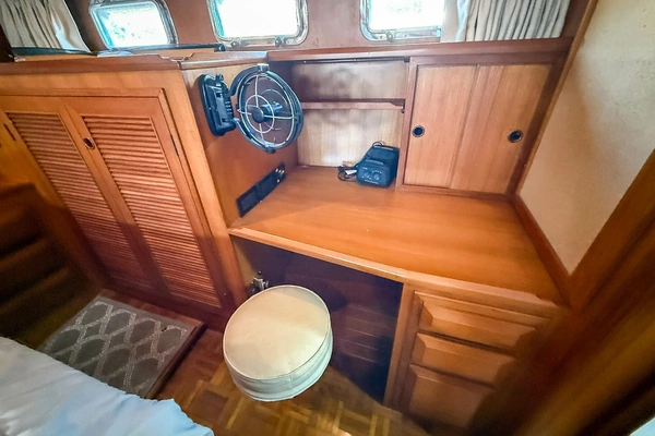 2004 DeFever 49