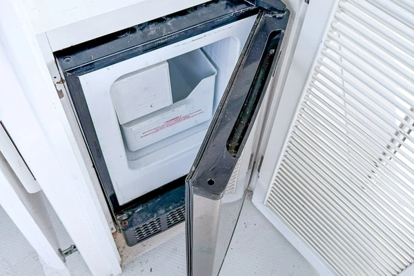 2004 DeFever 49