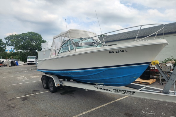 24ft Limestone Yacht For Sale