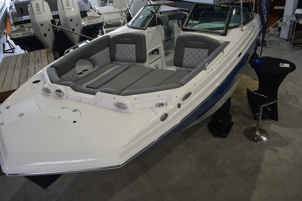 24ft NauticStar Yacht For Sale