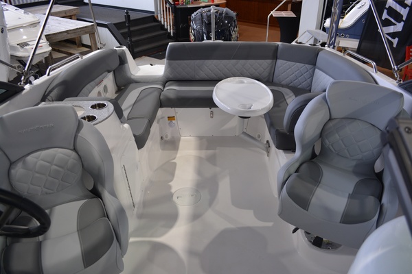 24ft NauticStar Yacht For Sale