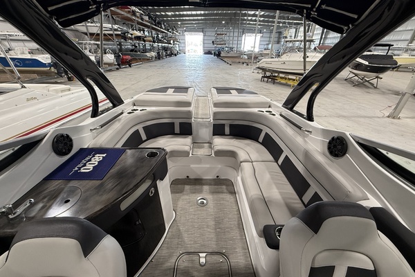 29ft Rinker Yacht For Sale