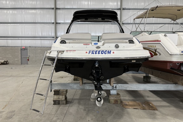 29ft Rinker Yacht For Sale