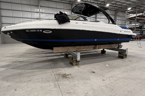 29ft Rinker Yacht For Sale