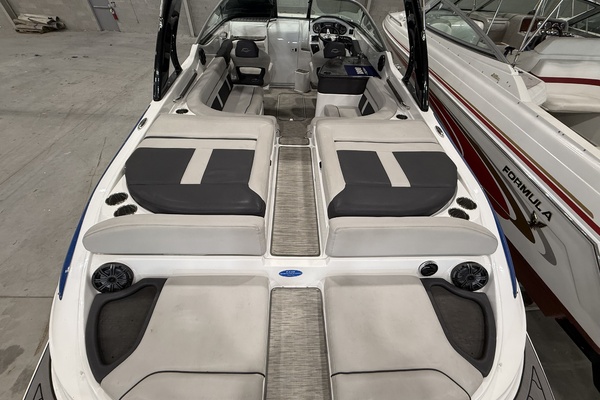 29ft Rinker Yacht For Sale