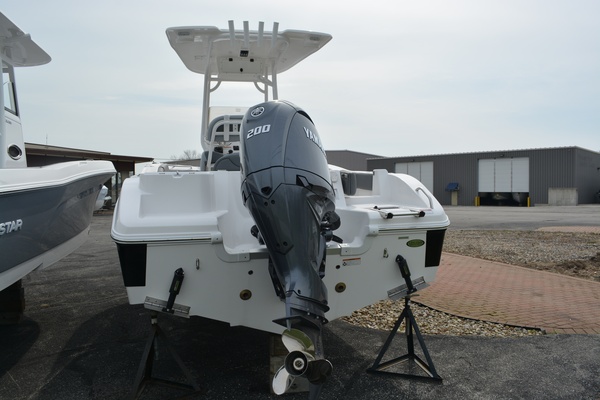 22ft NauticStar Yacht For Sale